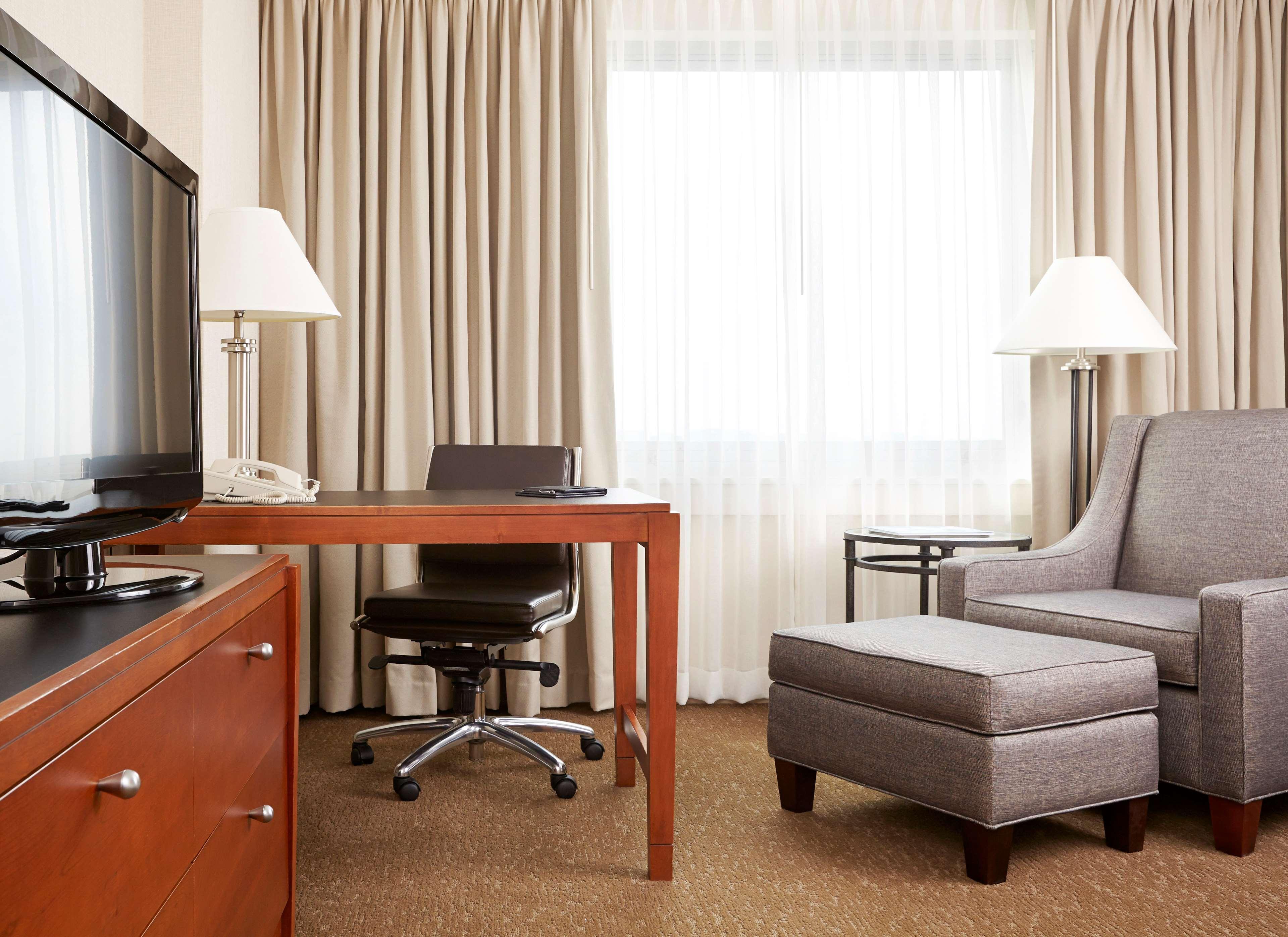 Hyatt Centric Chicago Ohare Hotel Rosemont Exterior photo